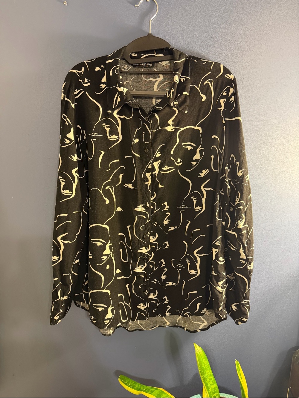 Big Dart Black Button-Down Shirt with Abstract Cream Face Print Large